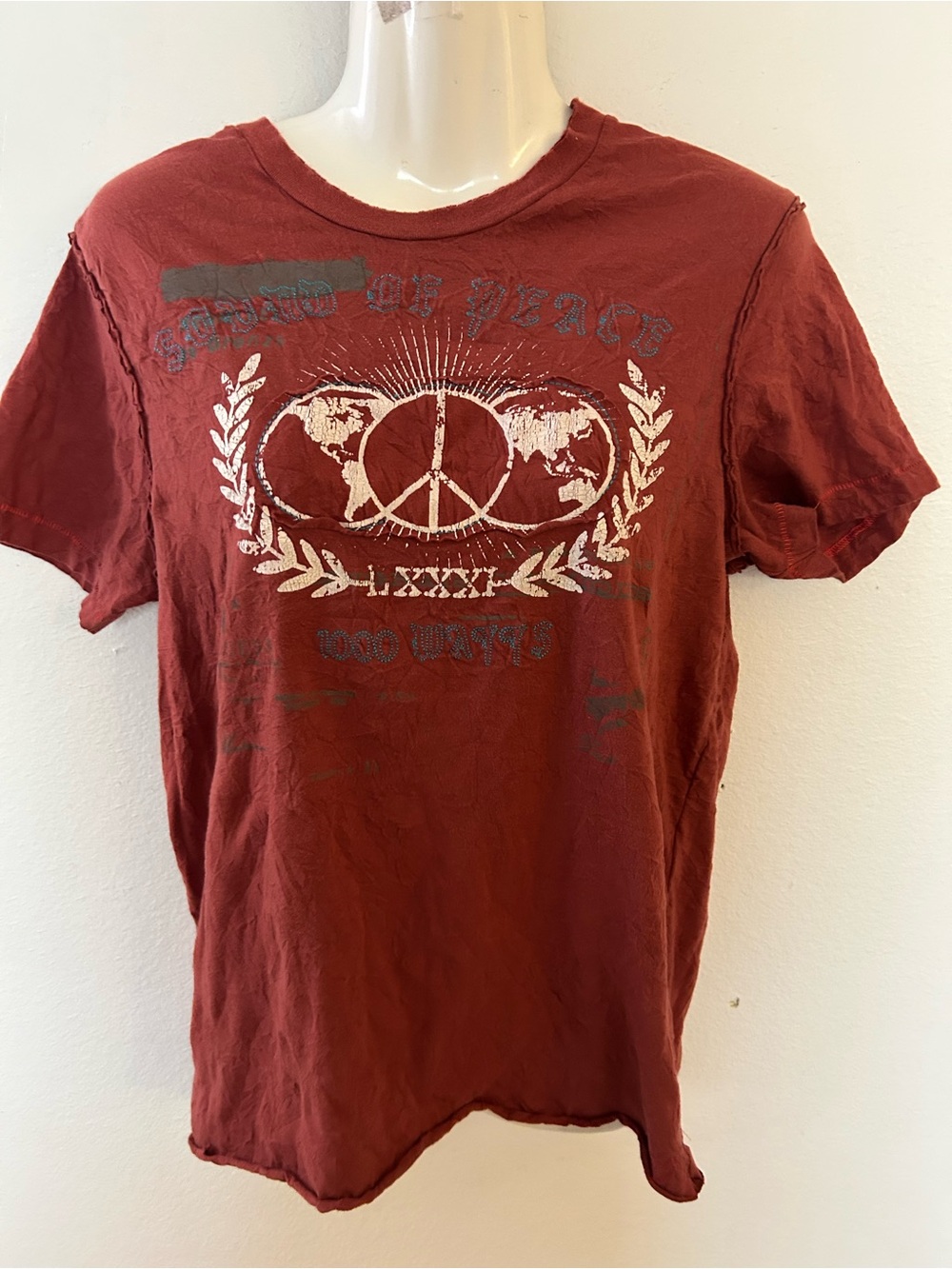 Guess raw gem Tee - Distressed Peace Design